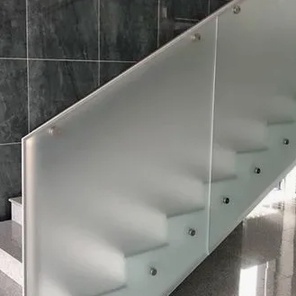 Ограждения из матового стекла